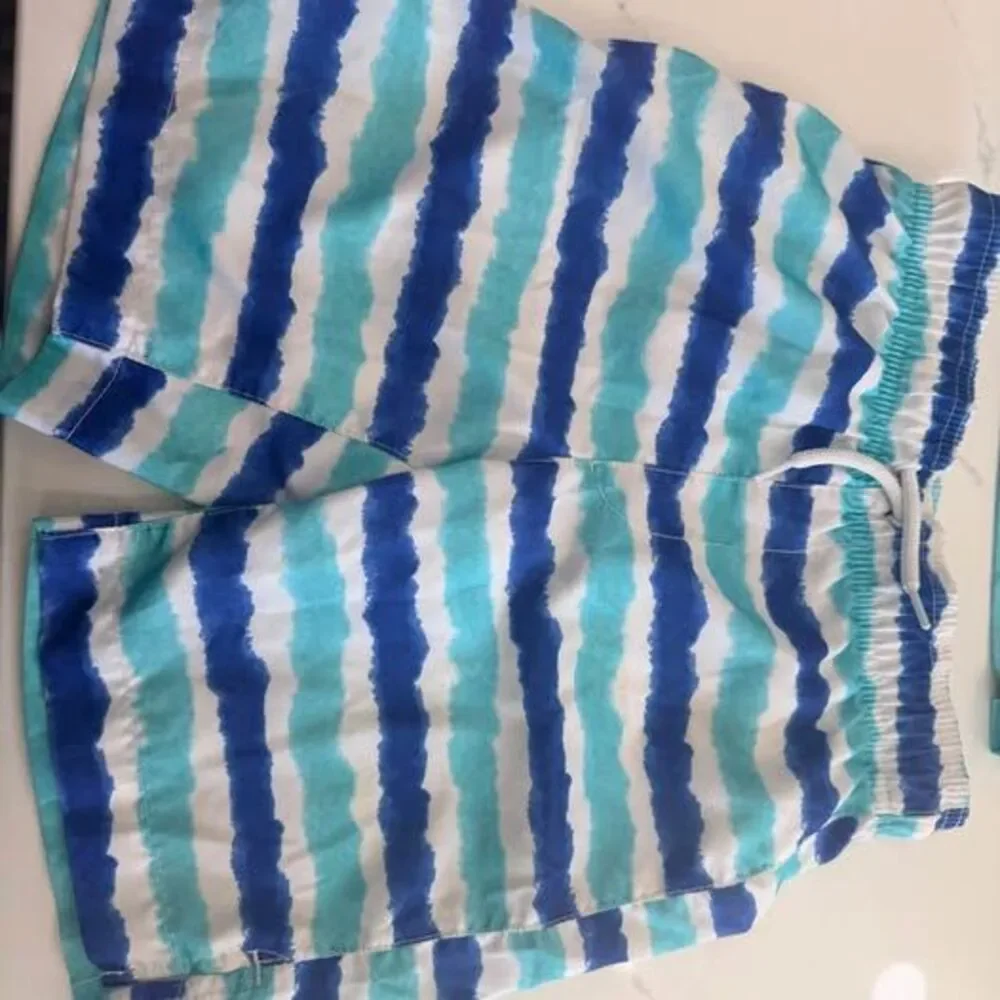 Boys Children’s Place Swim Set Size 7/8 Rash Guard Swim Trunks Flaws see picture